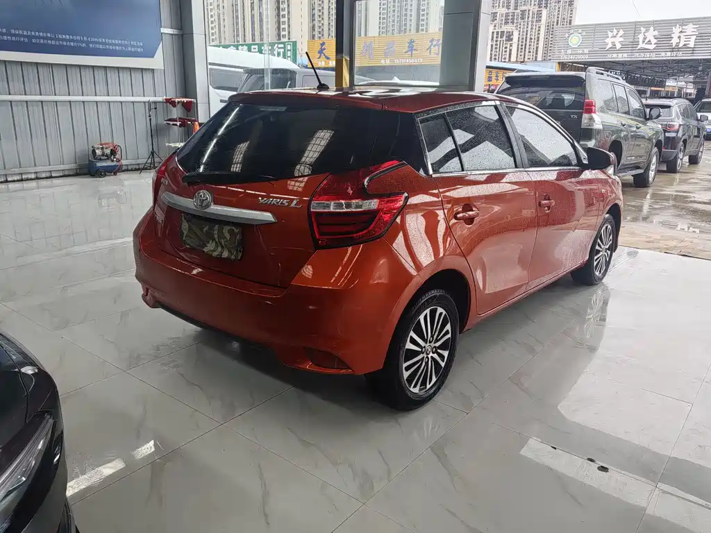 Toyota Yaris L 2019