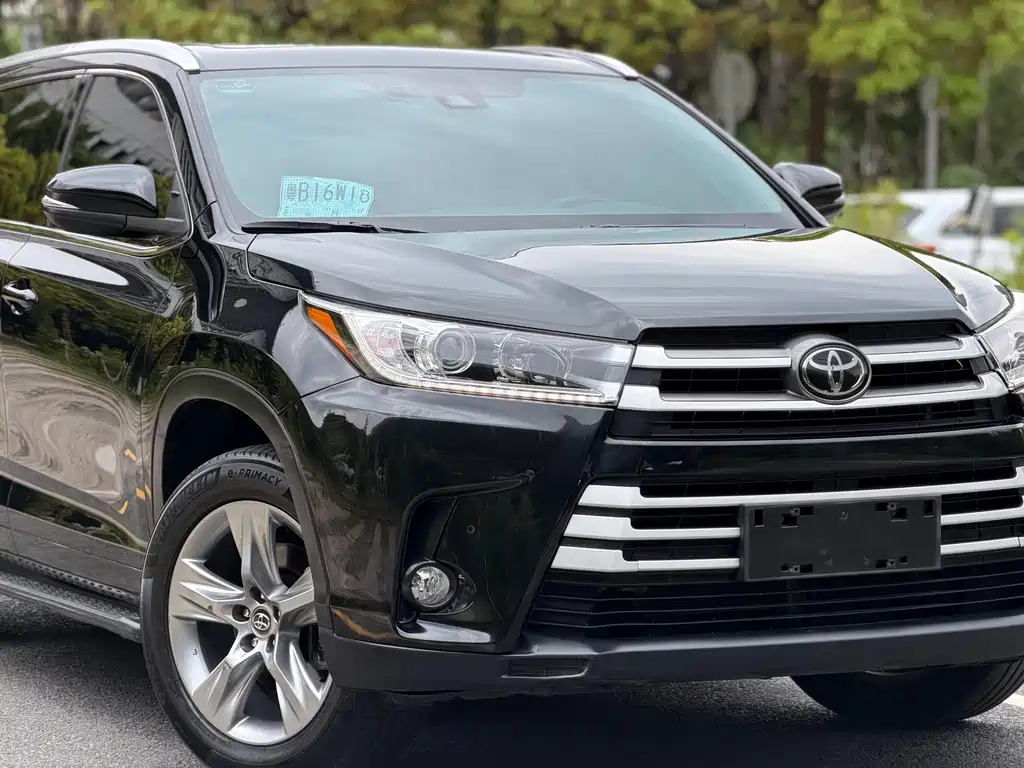 Toyota Highlander 2021 — фото 4