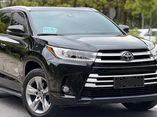 Toyota Highlander 2021