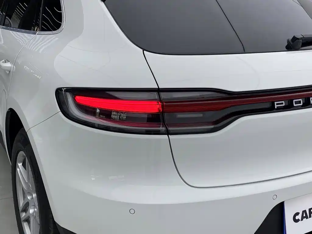Porsche Macan 2021 — фото 12