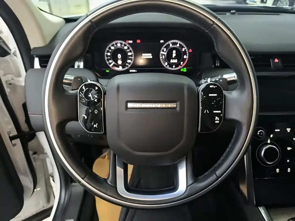 Land Rover Discovery Sport 2021 — фото 11
