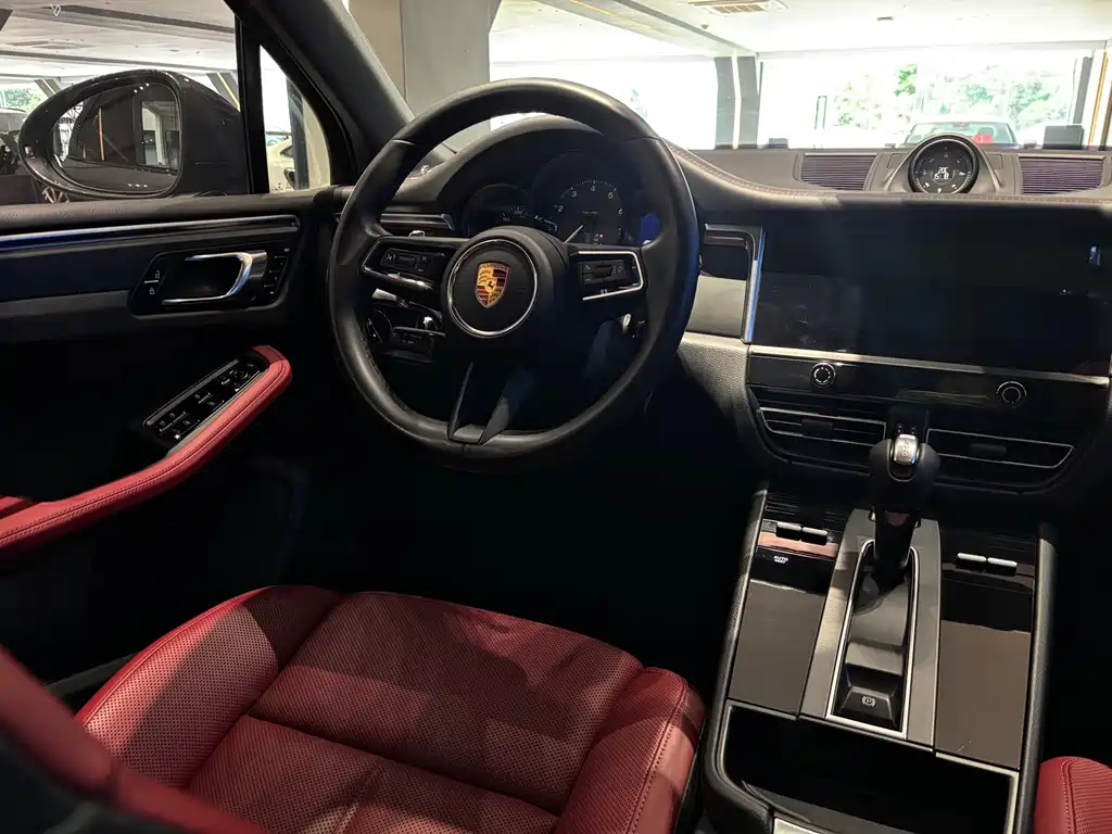 Porsche Macan 2022 — фото 11