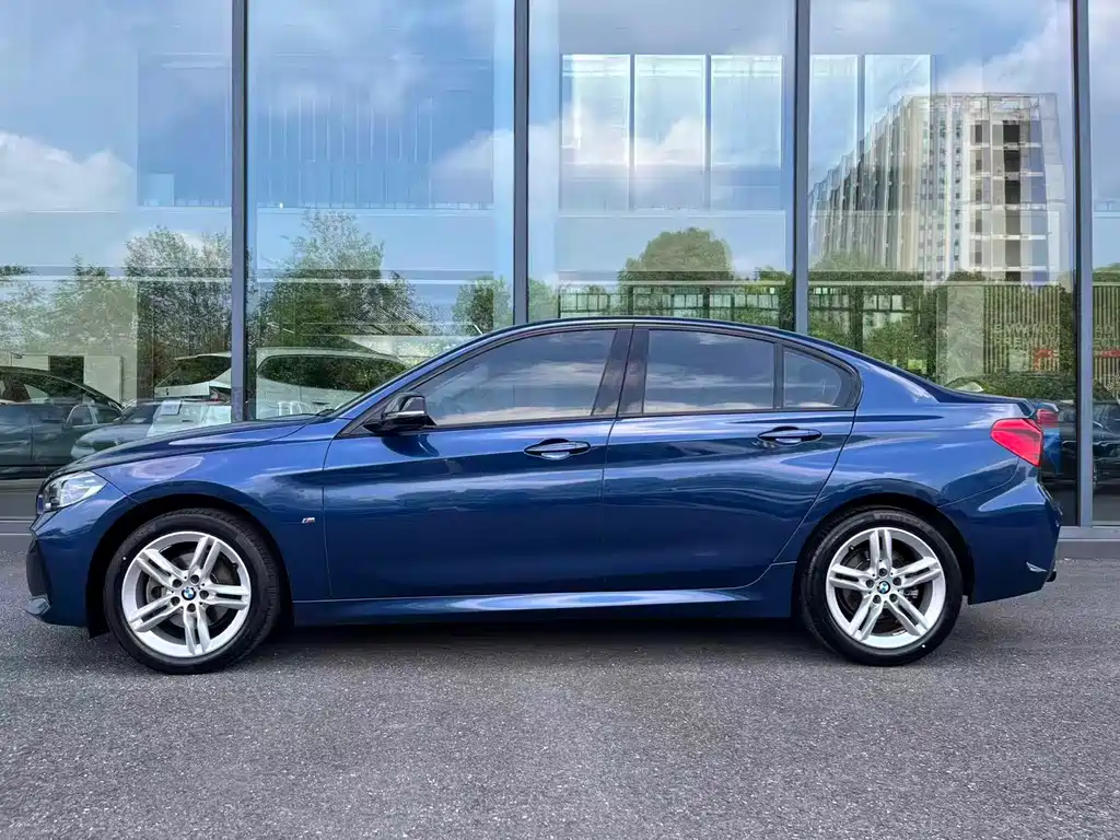 BMW 1 Series 2021