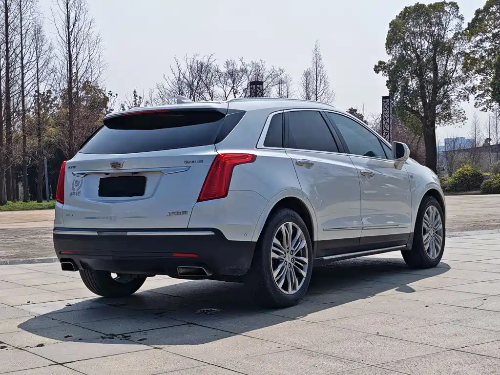 Cadillac XT5 2018 — фото 5