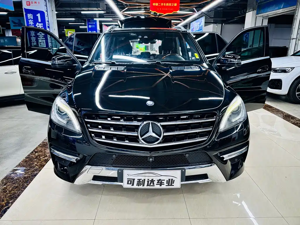 Mercedes-Benz M-Class 2015 — фото 30