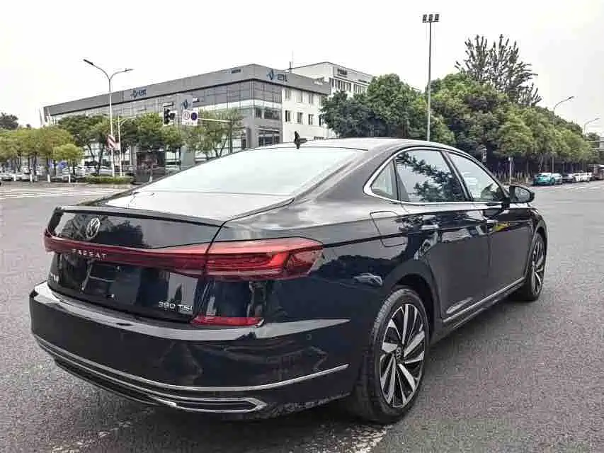 Volkswagen Passat 2024 — фото 10
