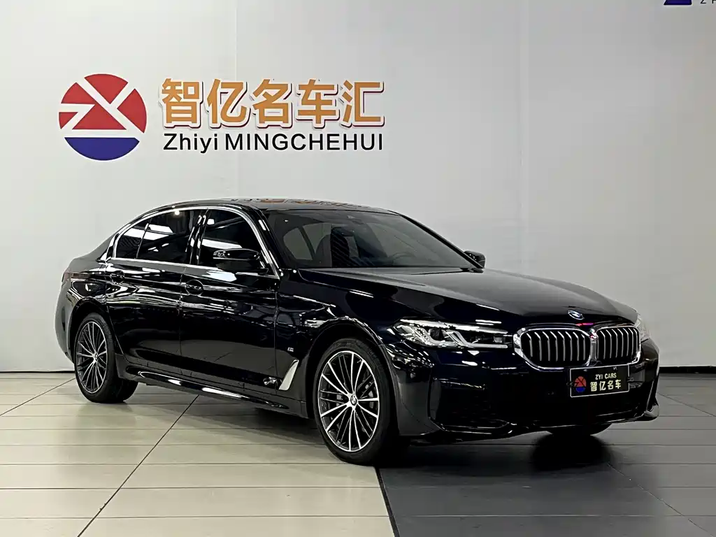 BMW 5 Series 2024 — фото 12