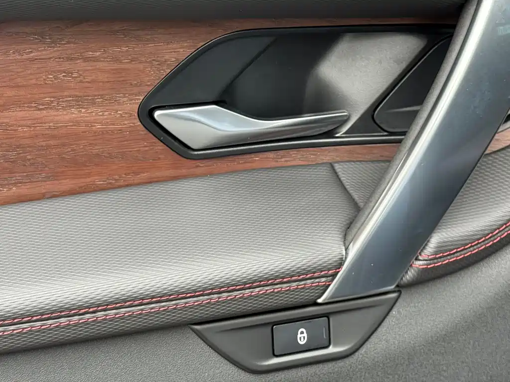 Land Rover Discovery Sport 2021 — фото 21