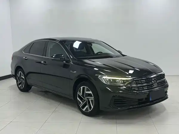 Volkswagen Sagitar 2022