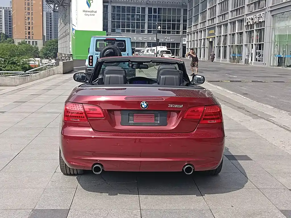 BMW 3 Series 2011