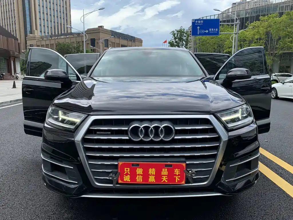 Audi Q7 2018 — фото 2