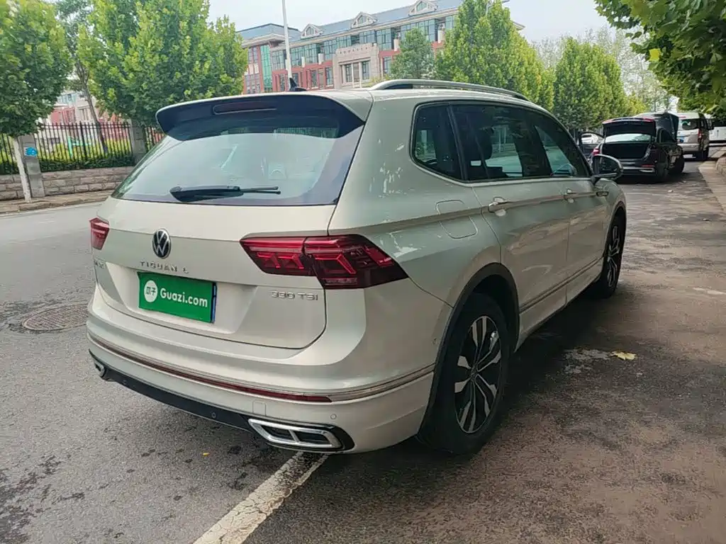 Volkswagen Tiguan L 2022