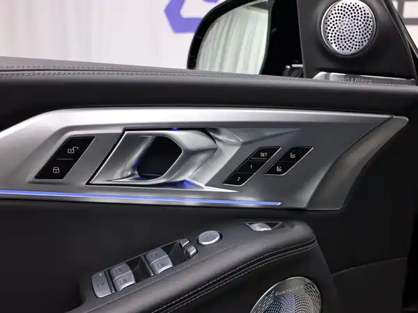 BMW XM 2024
