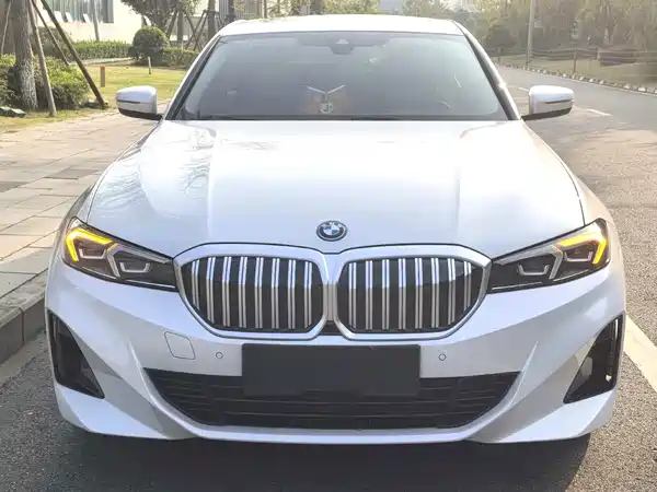 BMW i3 2024