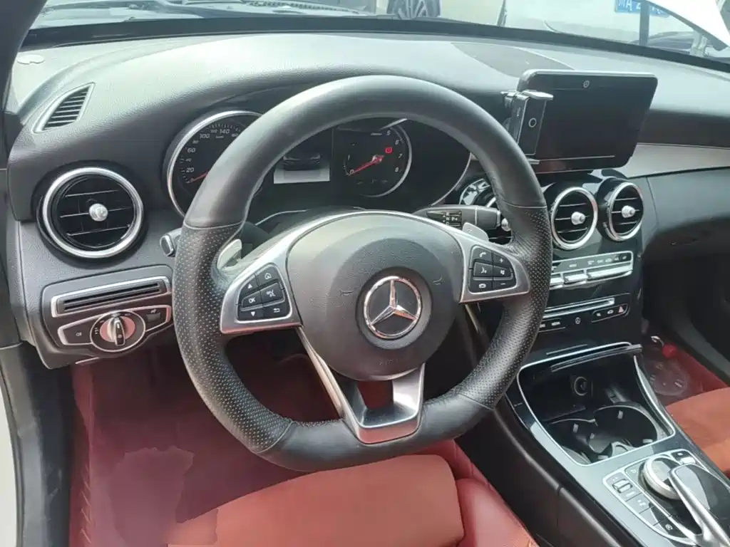 Mercedes-Benz C-Class 2017 — фото 11