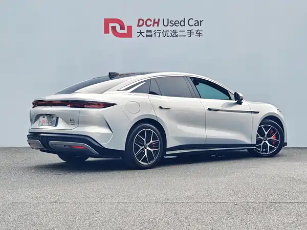 BYD Han L 2025