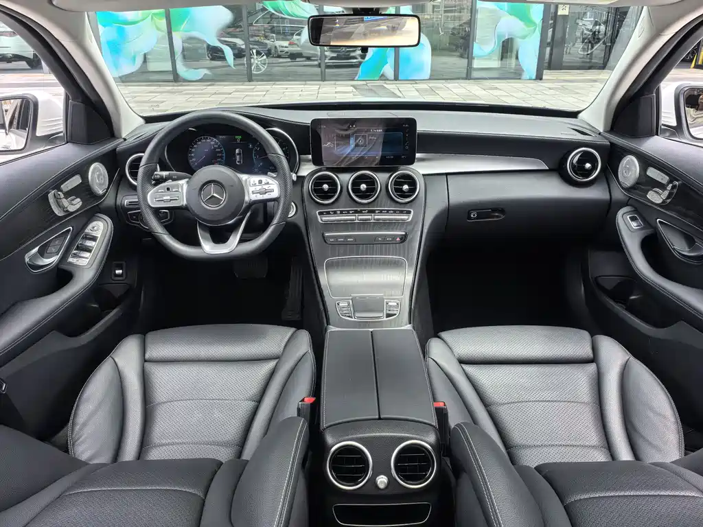 Mercedes-Benz C-Class 2021 — фото 17
