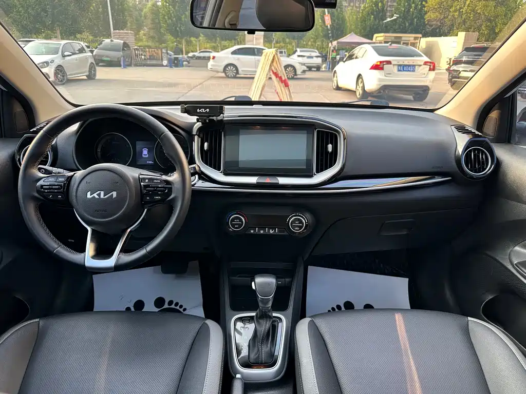 Kia KX1 2022 — фото 12