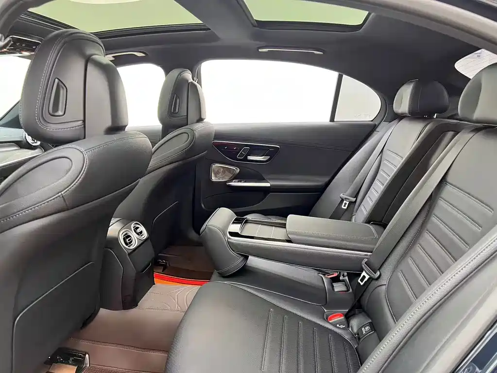 Mercedes-Benz C-Class 2026