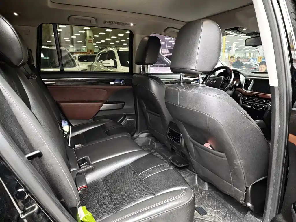 GAC Motor Trumpchi GS8 2018 — фото 8