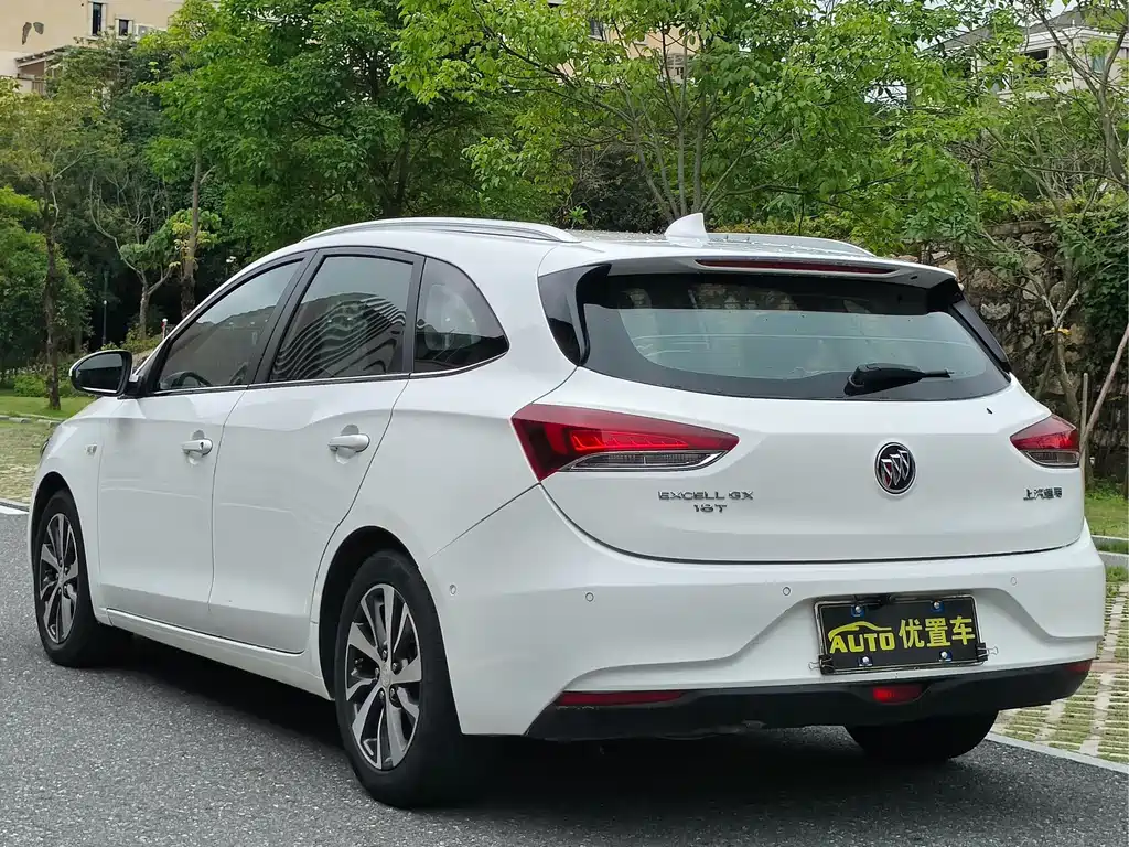 Buick Excelle 2018 — фото 13