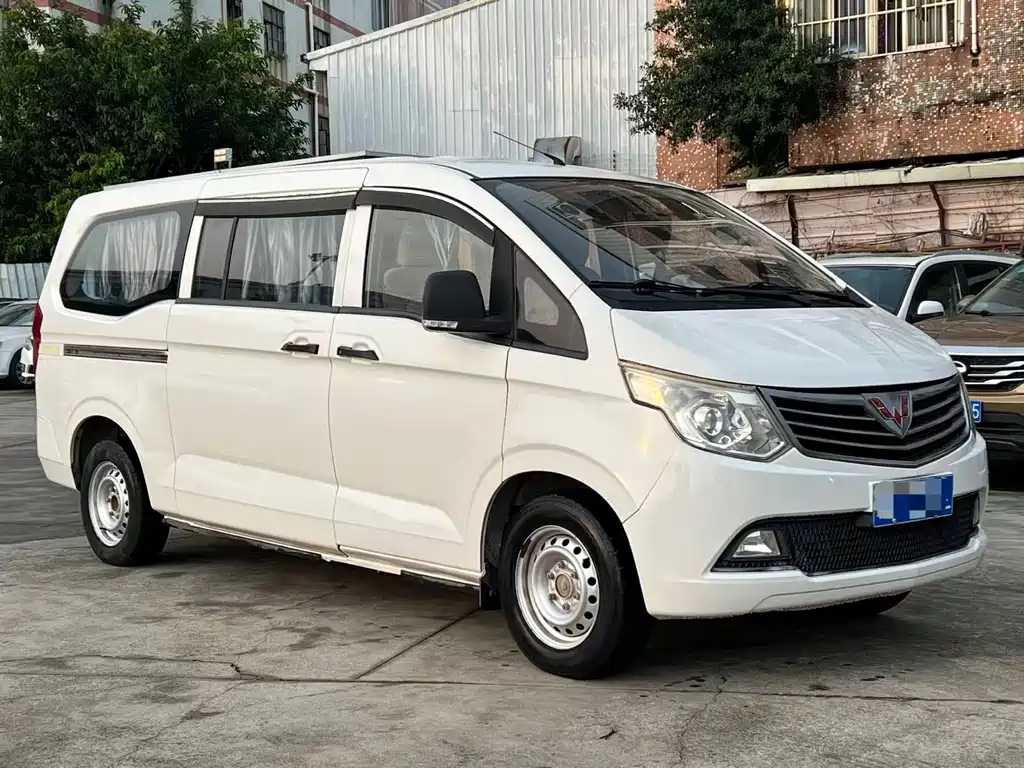 Wuling Journey Classic 2015 — фото 3