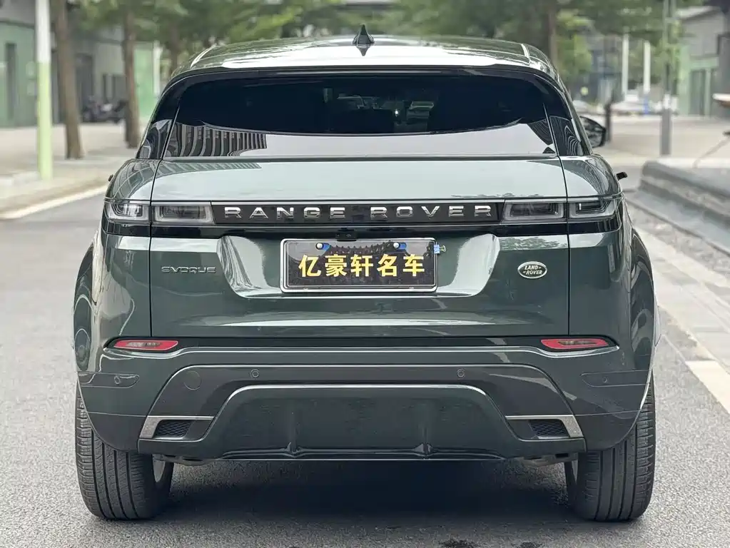 Land Rover Evoque 2023 — фото 6