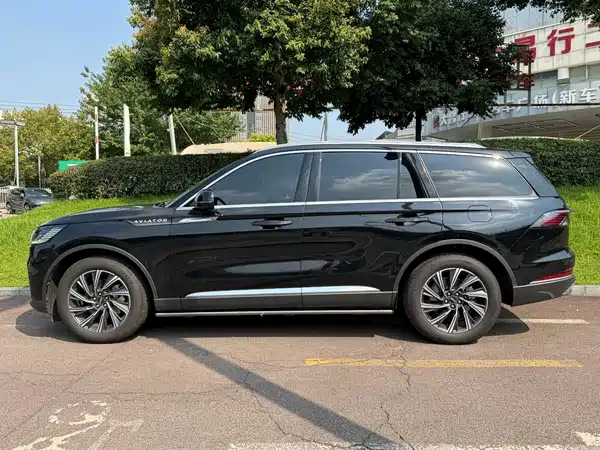 Lincoln Aviator 2024