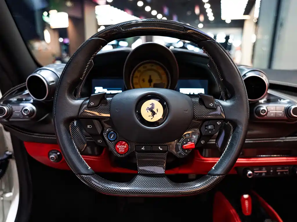 Ferrari F8 2022 — фото 11