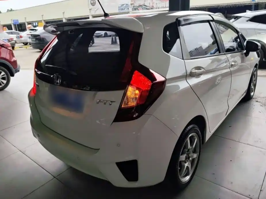 Honda Fit 2017 — фото 6