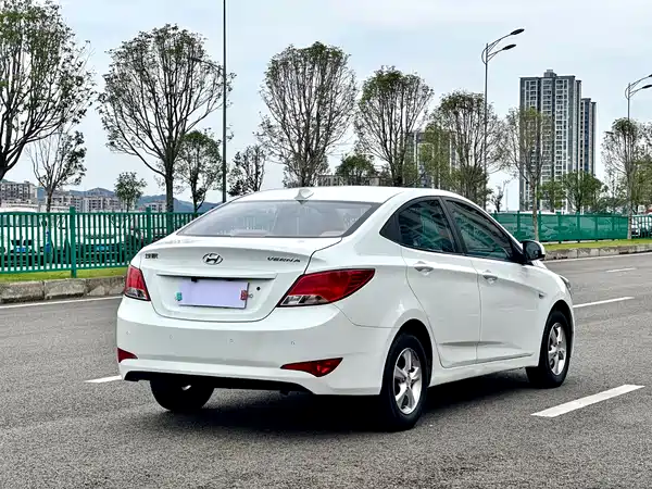 Hyundai Accent 2016