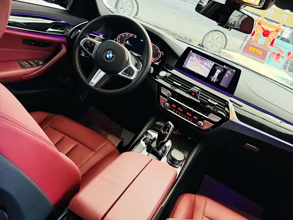 BMW 5 Series 2020 — фото 13