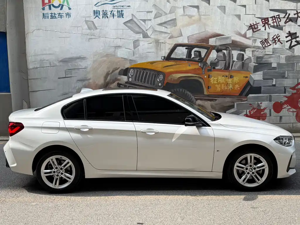 BMW 1 Series 2023