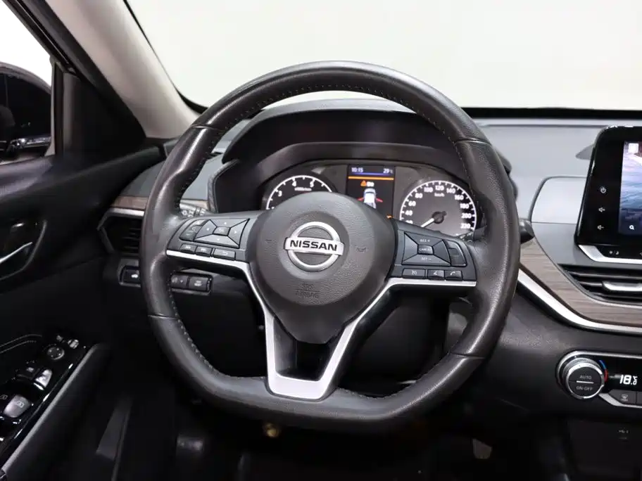 Nissan Teana 2023 — фото 13