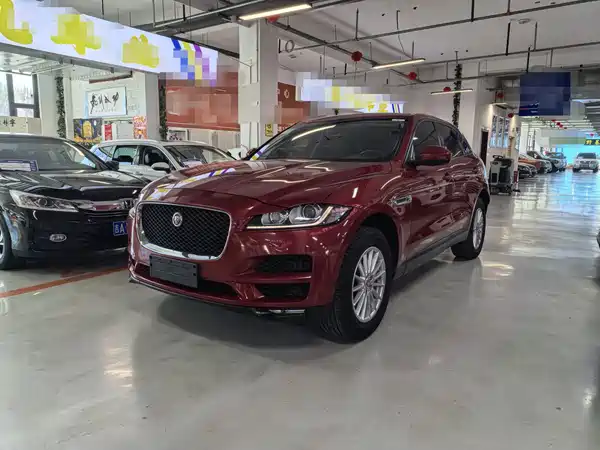 Jaguar F-PACE 2018