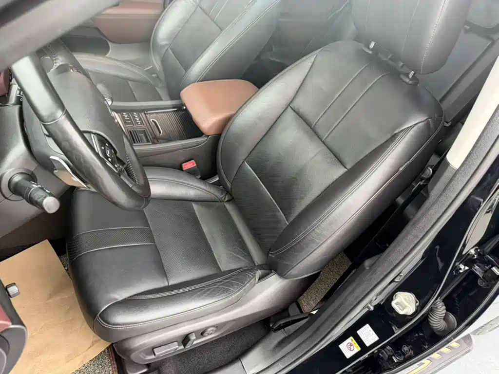 GAC Motor Trumpchi GS8 2019 — фото 18