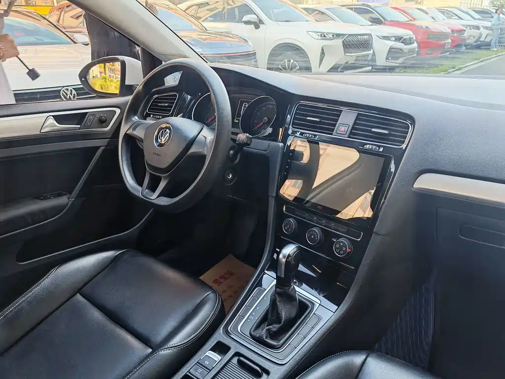 Volkswagen Golf 2019 — фото 15