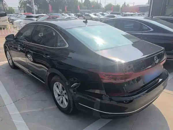 Volkswagen Passat 2025
