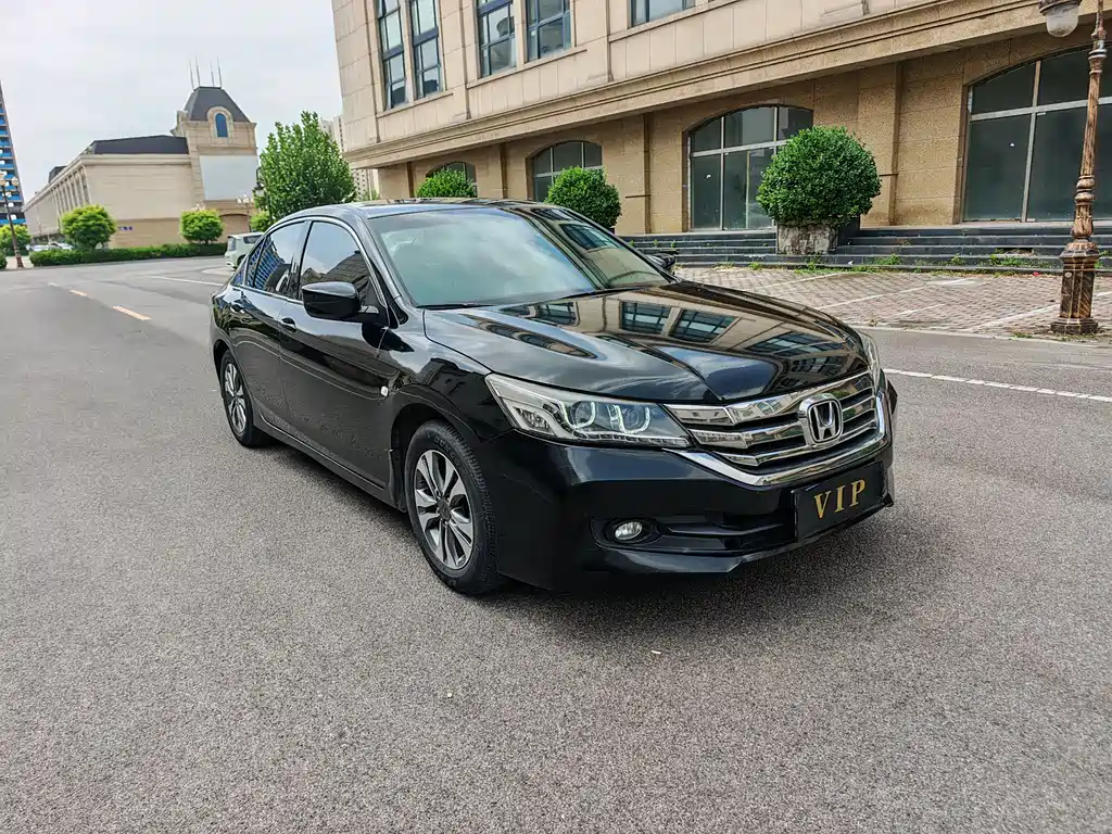 Honda Accord 2015 — фото 3