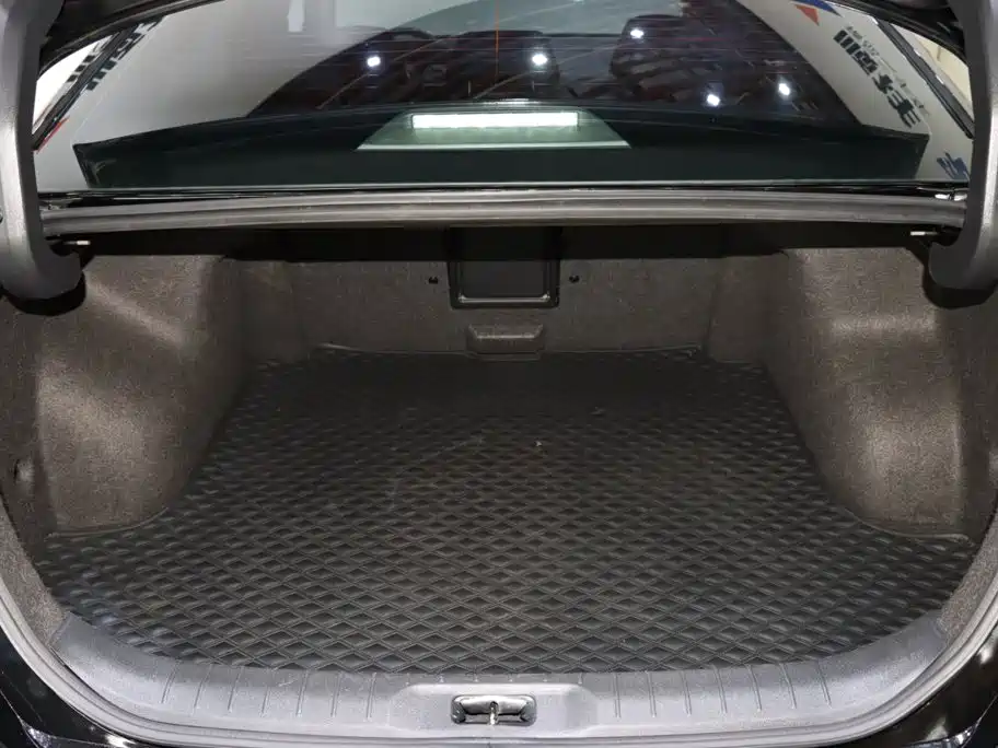 Nissan Teana 2023 — фото 17