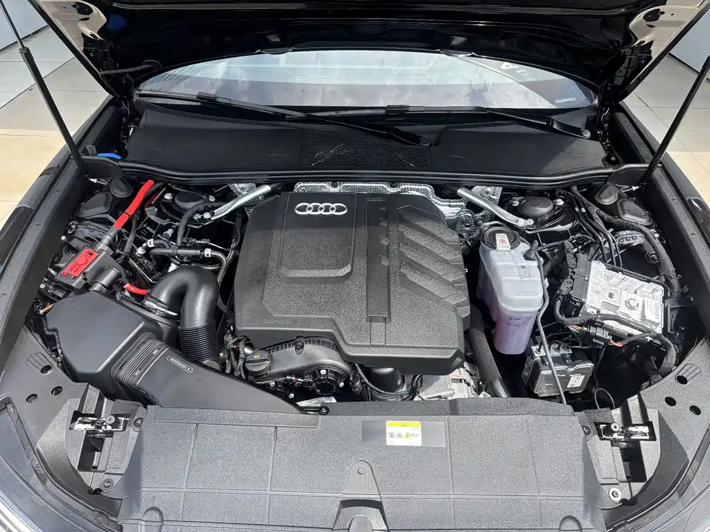 Audi A6L 2025 — фото 31