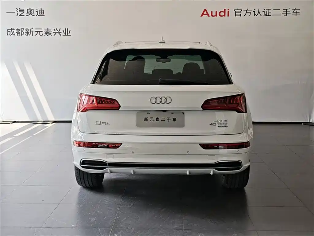 Audi Q5L 2018 — фото 5