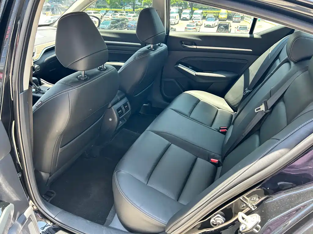 Nissan Teana 2021 — фото 17