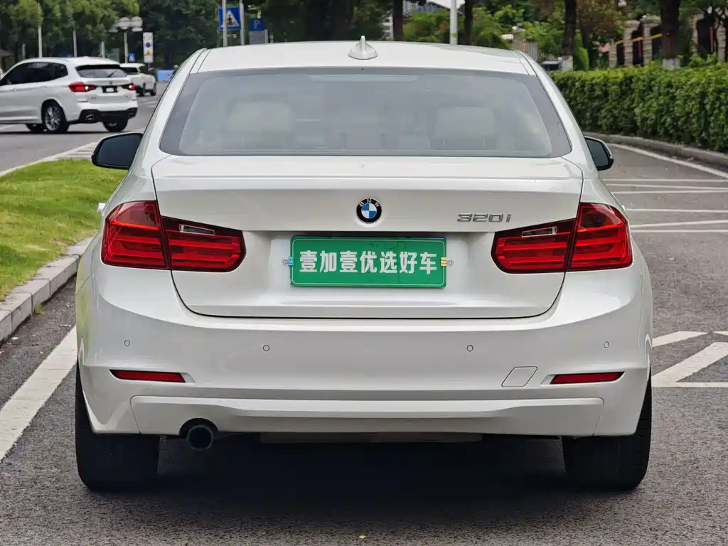BMW 3 Series 2012