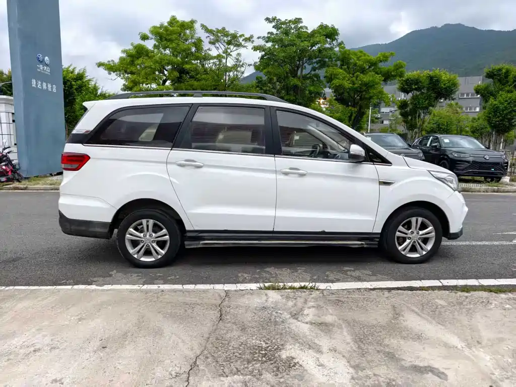 BAIC Magic Speed H3 2016 — фото 10