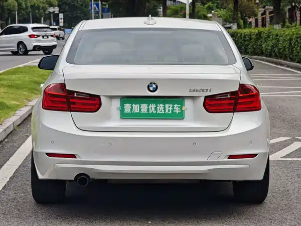BMW 3 Series 2012