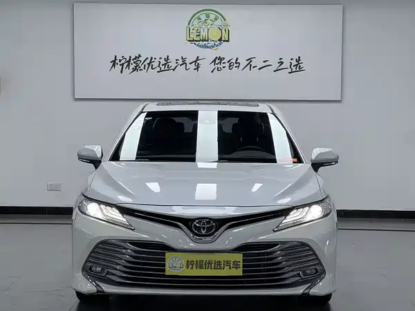 Toyota Camry 2019
