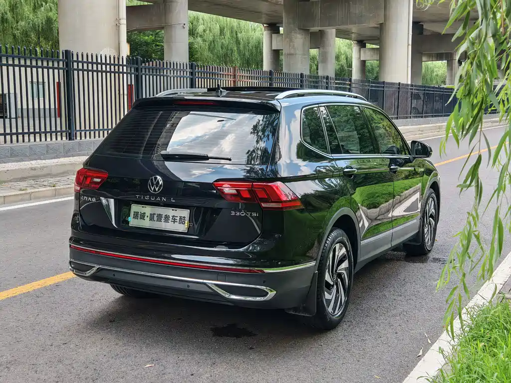 Volkswagen Tiguan L 2021 — фото 9