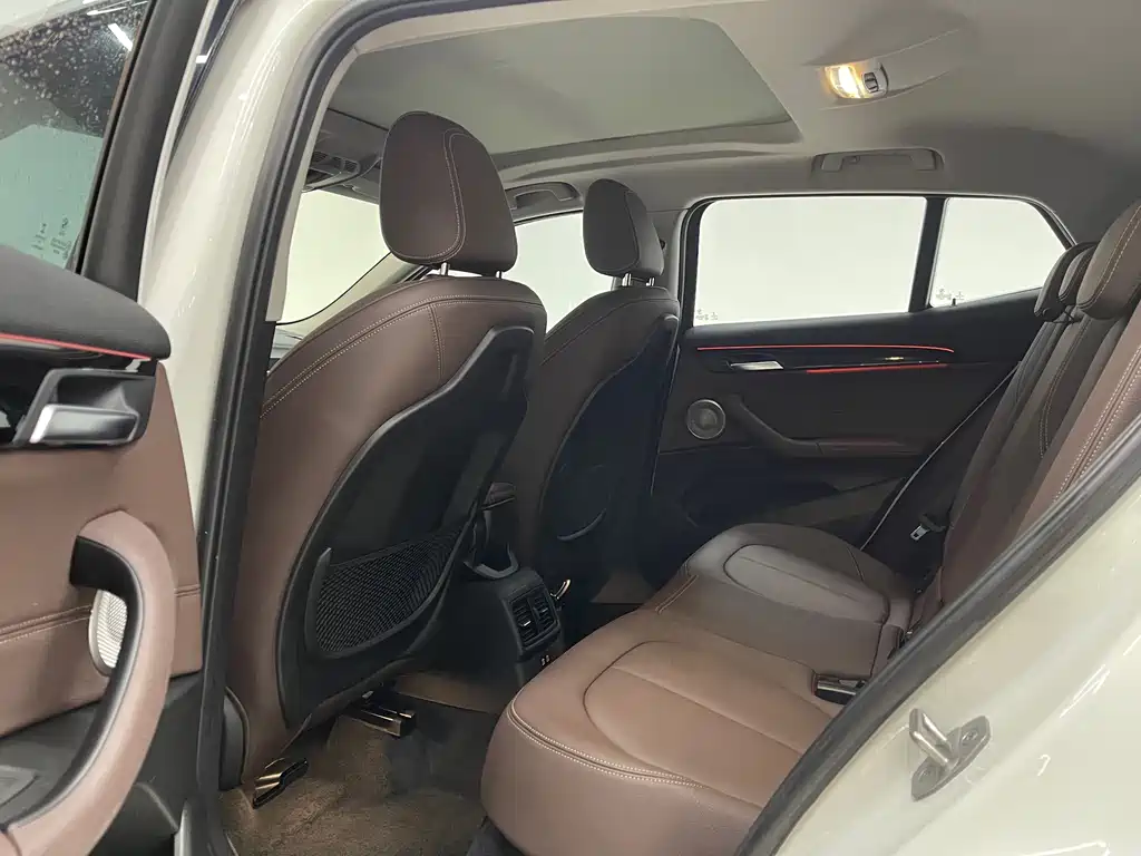 BMW X2 2022 — фото 12