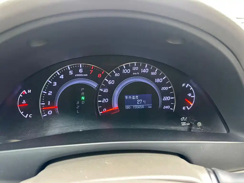 Toyota Camry 2015 — фото 15